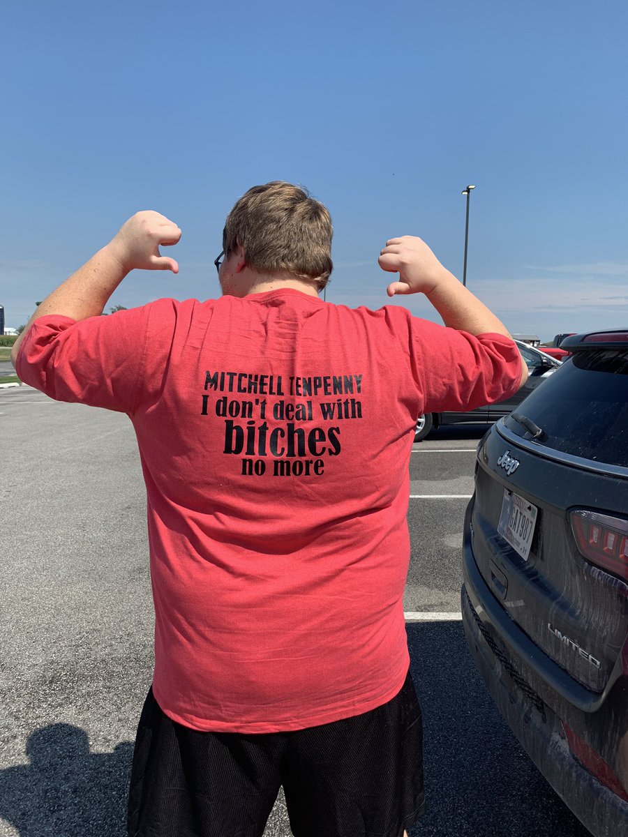 HaskinsPj's tweet photo. Can’t wait to see @m10penny and @lukebryan tonight at luke Bryan concert at ruoff https://t.co/OvYrsd26JN
