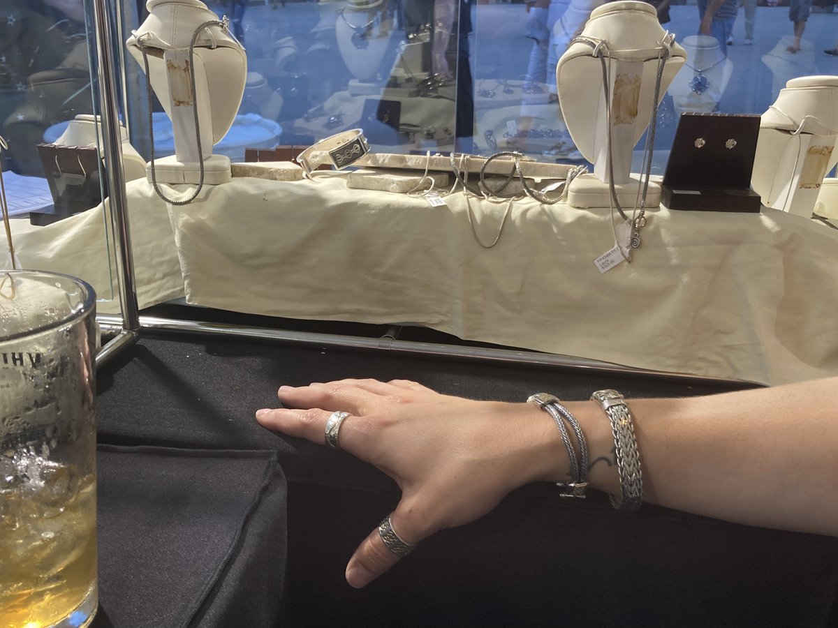 CelticJewelrySF's tweet photo. Friendly reminder: come see us at @mkeirishfest today and tomorrow! We're in the same place as last year, by the north gate.

—Helen and Marc

If you can't make it, you can always visit us 24/7 at https://t.co/bqN9AQKBtF ❤️

#CelticJewelry #MilwaukeeIrishFest https://t.co/3CMXXQeZcz