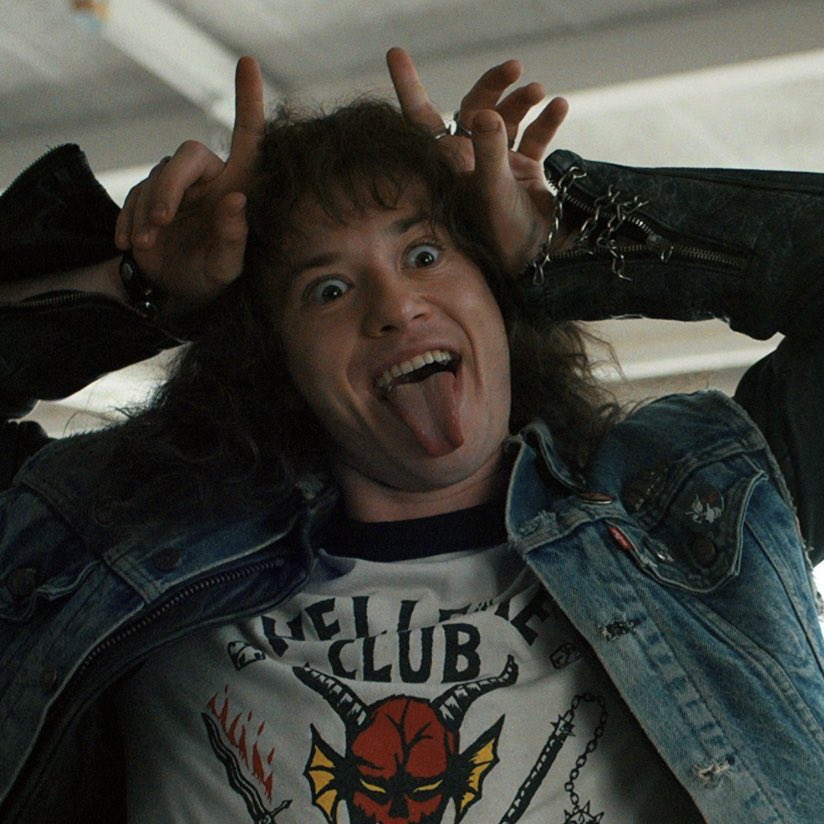 caseohcore_'s tweet photo. pictures of eddie munson you can hear https://t.co/3GDAZGIw3n
