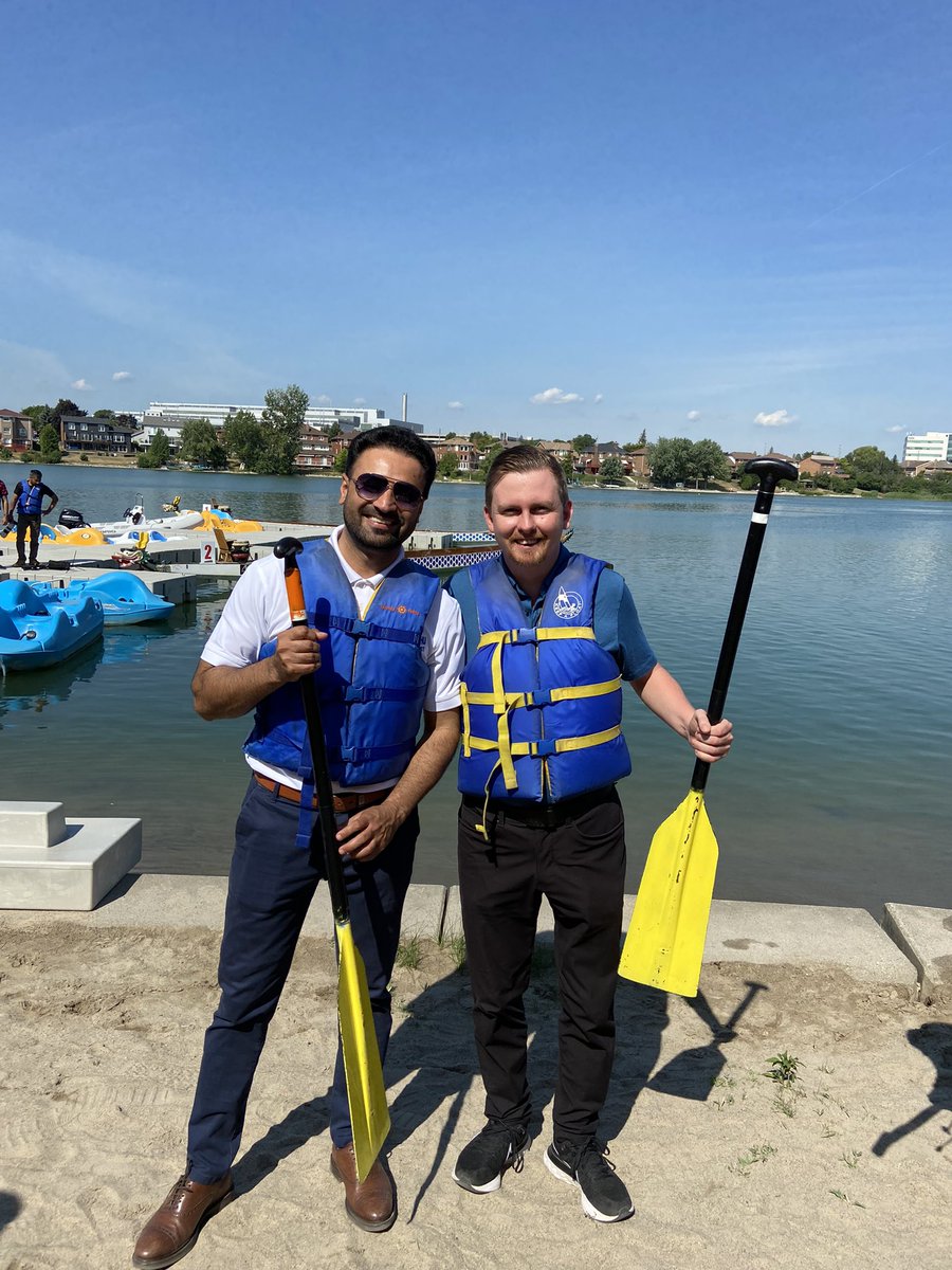 sandhuamarjot1's tweet photo. I had an amazing time joining & participating in the 12th annual #BramptonBoatRace with my caucus colleagues #TeamBlueWave ๐.
A big thank you to the Brampton Malayalee Samajam for organizing this event & bringing the community together by displaying the great culture of Kerala. https://t.co/2PPaouI1R9