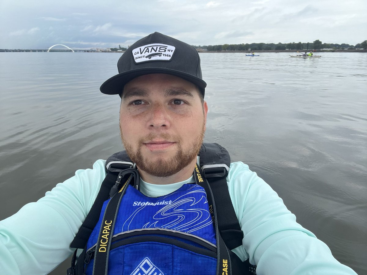 nikosfrazier's tweet photo. Great day kayaking the Mississippi River while covering @RiverActionQC #floatzilla. Got out of the water before major storms hit and now shuttling back to the car. Photos to come later on @qctimes https://t.co/ETjdMDasem