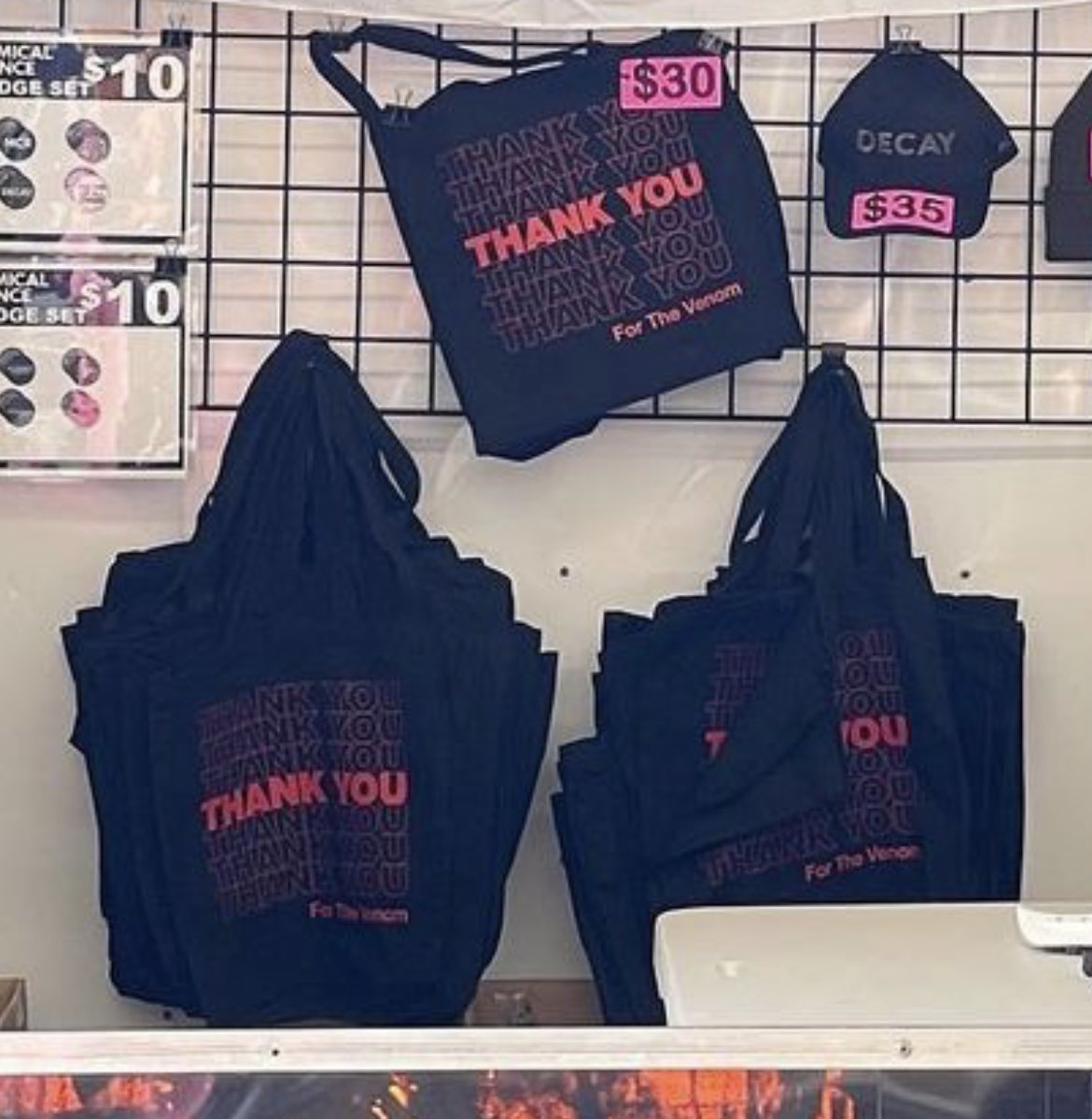 HOWLS 🔪🗯 tweet media