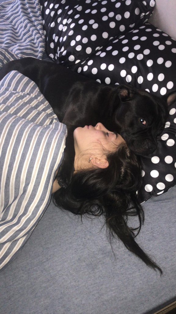 Sahiplenen erkek duruşu tam olarak budur🖤