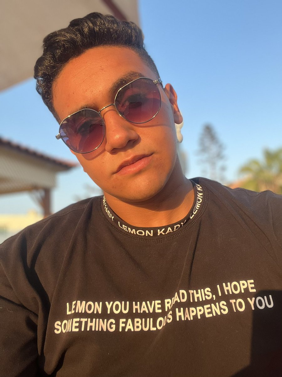 Aziz48357090's tweet photo. 😎😎 https://t.co/IZvkDDNWDl