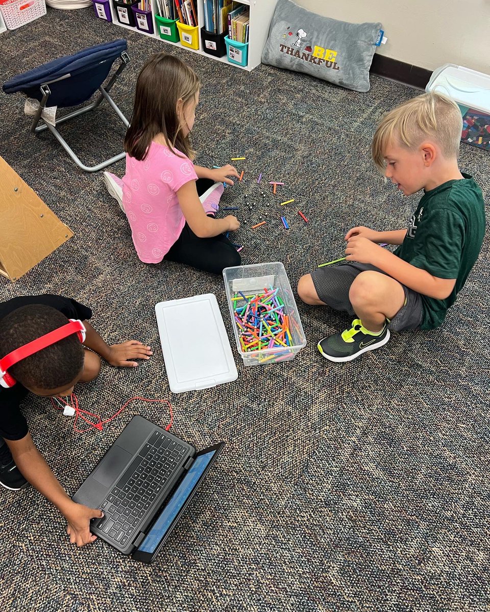 Miss__Lebo's tweet photo. Let. Kids. Play. Here are skills our kiddos are building while they play, that we can’t always see:
-self-regulation
-self-esteem
-confidence
-imagination/creativity
-problem-solving
-critical thinking
-communication/collaboration
-leadership
…the list goes on! 
Playing=learning https://t.co/nAtQhTL4Kf