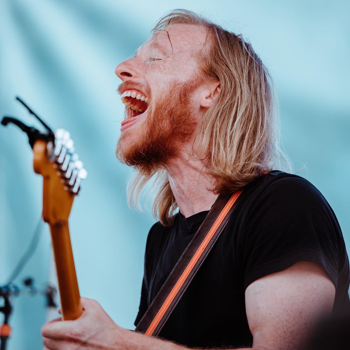 InBtwnDaysFest's tweet image. .@KevinDevineTwit bringing the uncompromising energy to the afternoon ☀️🔥 #InBetweenDays 

📸 @emilyandcolor