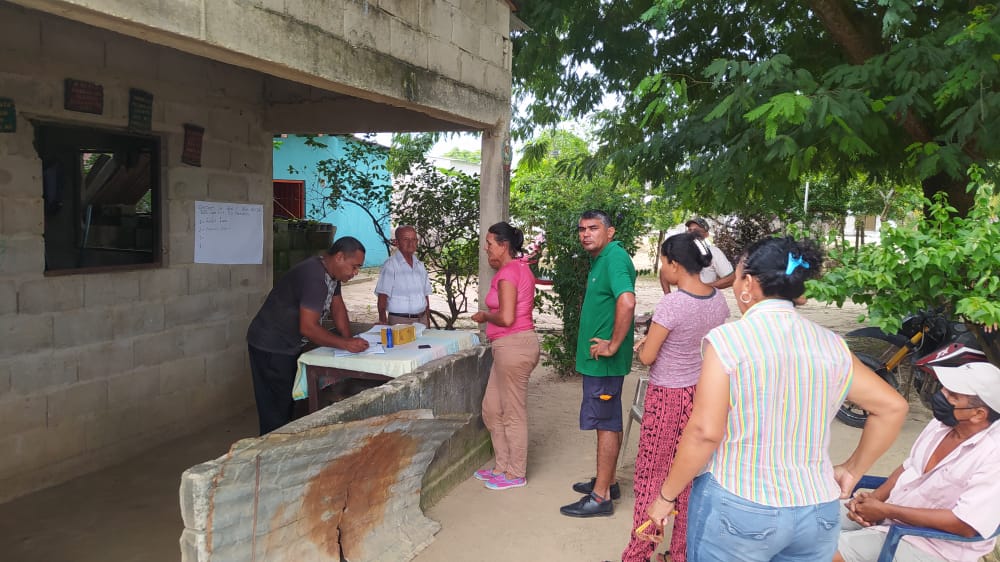 🚩🎊♥️Somos PSUV🚩🎊♥️
¡Espectacular! 🎉🎈🇻🇪 Con una masiva participación del pueblo, se realizan las elecciones de líderes y liderezas 🗣️✌️💃de calle en la Parroquia Guasdualito del Municipio Páez del Estado Apure. 
¡Nosotros Venceremos!💛💙♥️