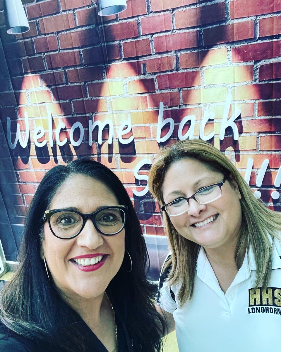 HoggIsd's tweet photo. Welcome Back!!!  Hebbronville High School is being led by Principal Dr. Lauren Arce, a 27 year education veteran that is coming into a campus with a great “B” rating! She is an amazing servant leader. The campus is in great hands!  #HAPPY #ProducingExcellence https://t.co/mQ4UYp4Yry