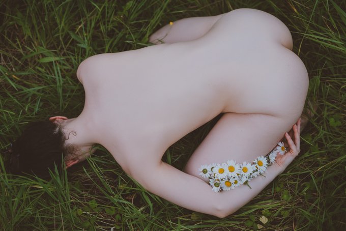 Adorned and waiting for you https://t.co/25xdf5dZa0