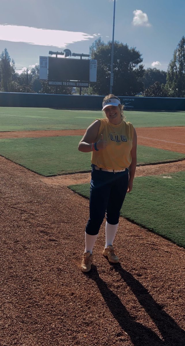 olivia_renee06's tweet photo. Had the most amazing day at @UpstateSoftball!! Special thank you to @PACKUPSTATE and @HawkinsChawkins for this amazing experience. I appreciate everything that i have learned today! Cant wait to see y’all again soon! https://t.co/DlHkpeK1Pm