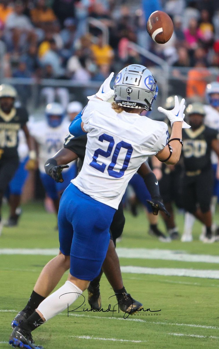 SFlakes04's tweet photo. Burke Co took the Win over Thomson 24-21 #20 with a 21 yard catch #BearBuilt #senior2023 #MyMommasSunshine  📸credit: Richard Dunn https://t.co/9ymtifeIQy