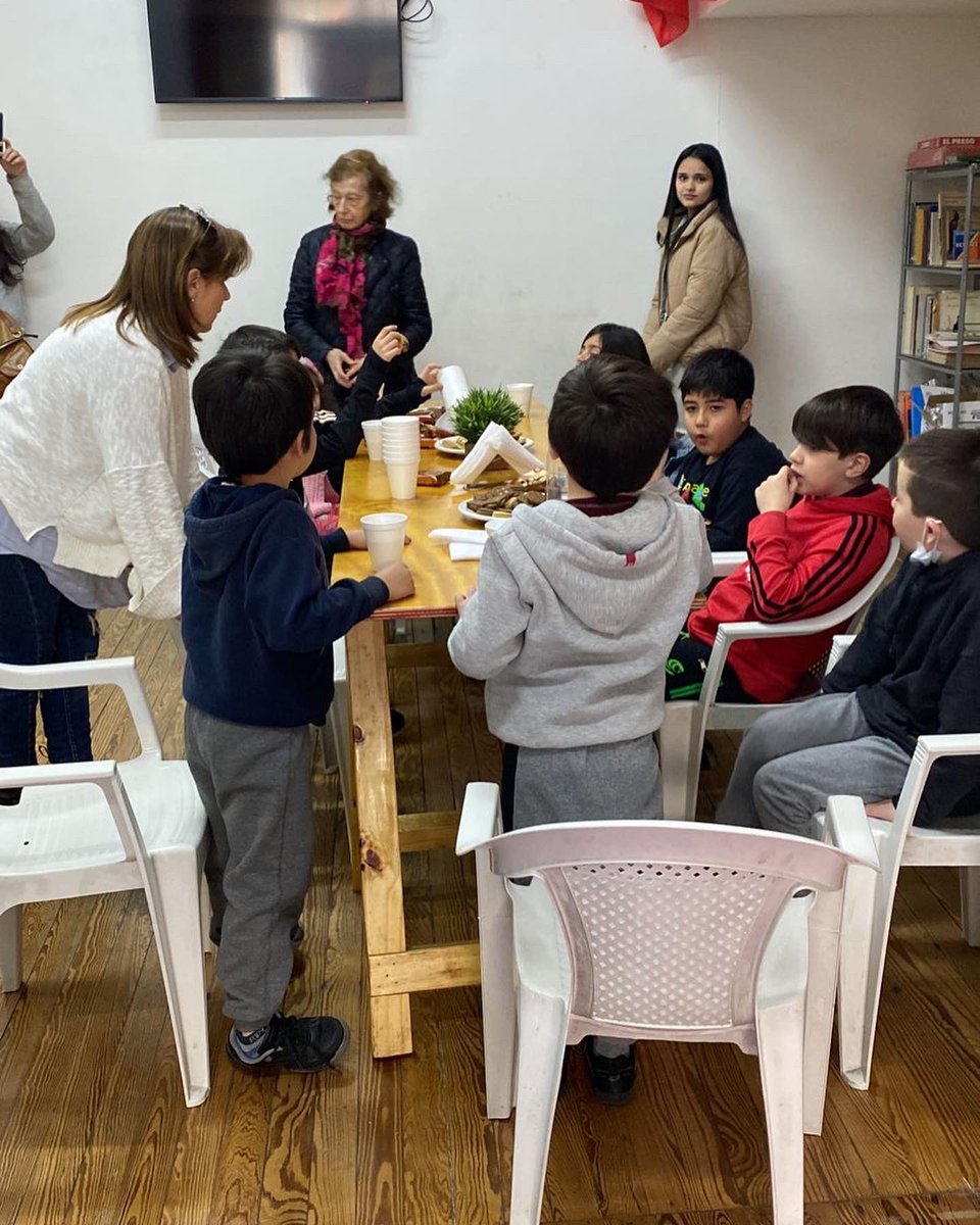 RevDelParque's tweet photo. Festejando el "dia de la niñez" en
@revdelparque
Hermosa tarde en #caballito junto a los niños de la #comuna6
@martinocampoba @arielalvarezpalma
@JuventudrxaC6 @radicalesxarg https://t.co/B0IJe4B7NE