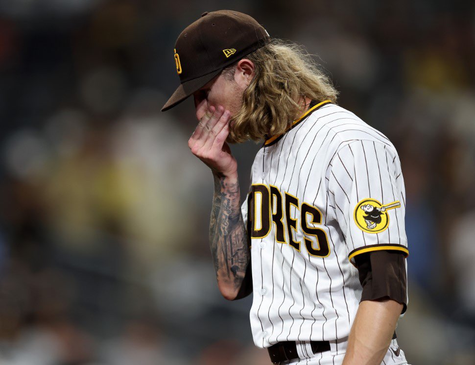 SidelineSlips's tweet photo. The Yankees and Padres are in a complete free fall right now after high expectations were set and trades made 😬

NYY: Lost 15 of 19 games 
SD: Lost 10 of 15 games https://t.co/SPccD3tn6H