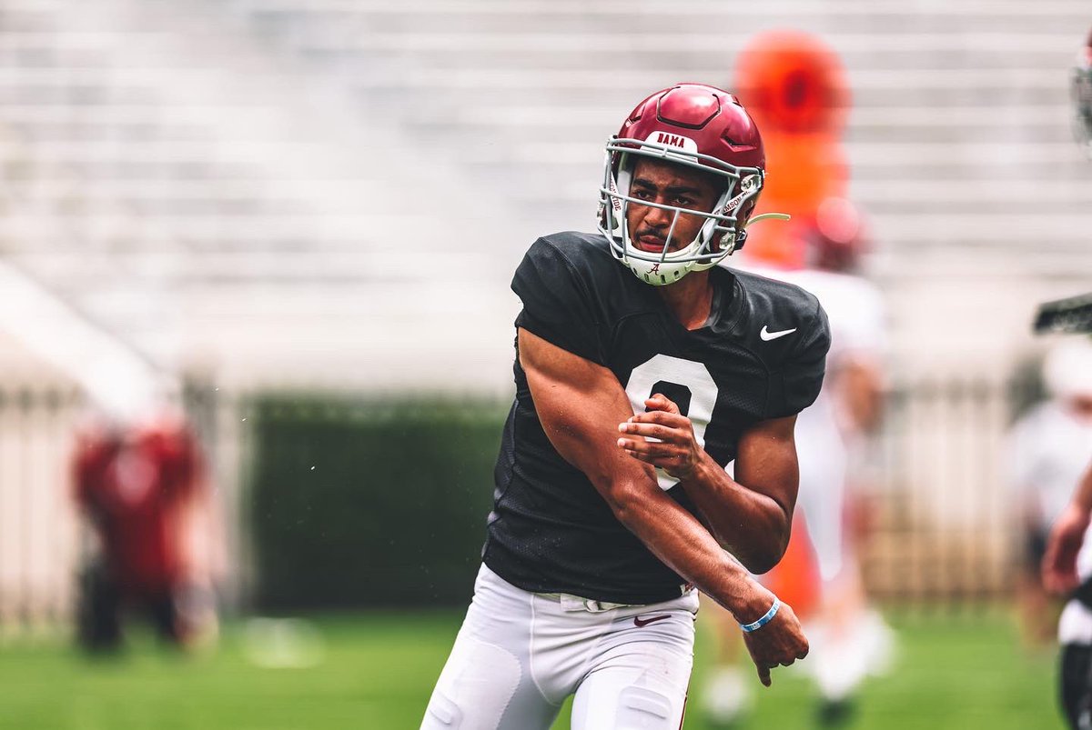 AlabamaFTBL's tweet photo. 2 more weeks… ⏳ https://t.co/vnBJz7DrMF