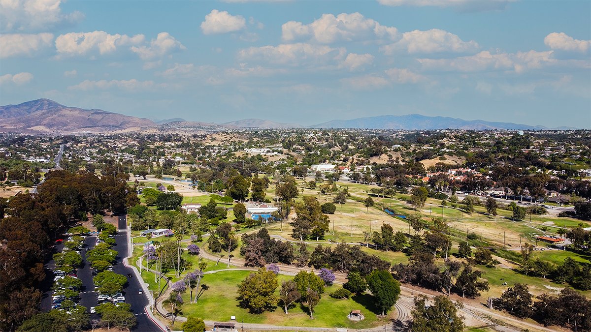 CVLiving's tweet photo. Beautiful day overlooking Bonita. Get out and enjoy this weekend #ChulaVista there is always something to do in our great city. #BonitaCA https://t.co/SnXBec9bOW