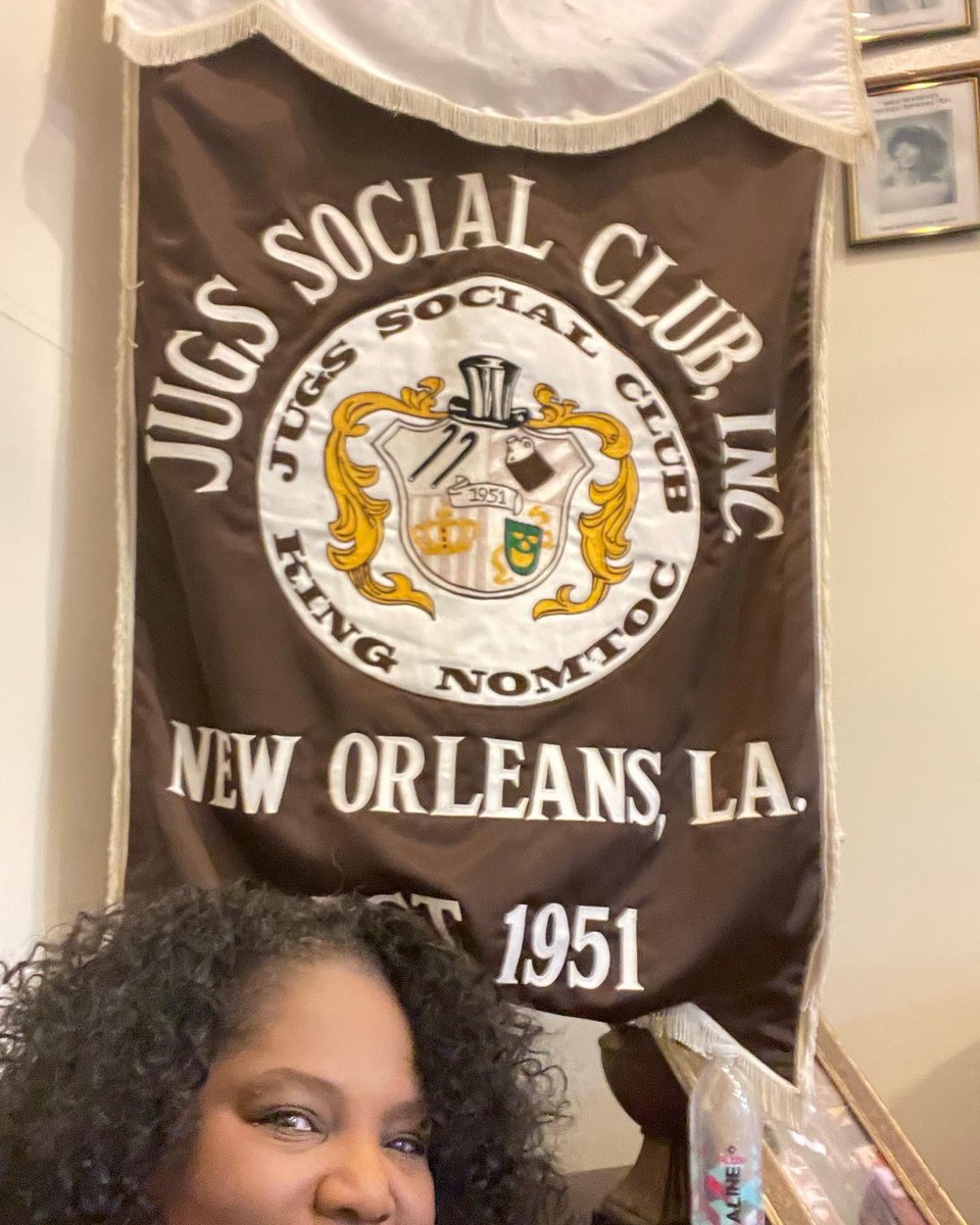 DeeBoydBroker's tweet photo. Enjoyed myself with the distinguished gentleman of the Krewe Nomtoc yesterday. Great conversation regarding how to build a stronger community for children 
#EachOneSaveOne #communitysupport https://t.co/mTihKtIzmp