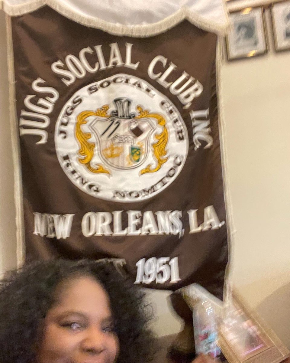 DeeBoydBroker's tweet photo. Enjoyed myself with the distinguished gentleman of the Krewe Nomtoc yesterday. Great conversation regarding how to build a stronger community for children 
#EachOneSaveOne #communitysupport https://t.co/mTihKtIzmp