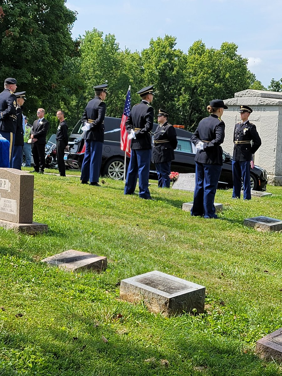Avery_Thomas06's tweet photo. Laid a friend to rest today. I just hope we did him proud. https://t.co/P2NkZpwSNG