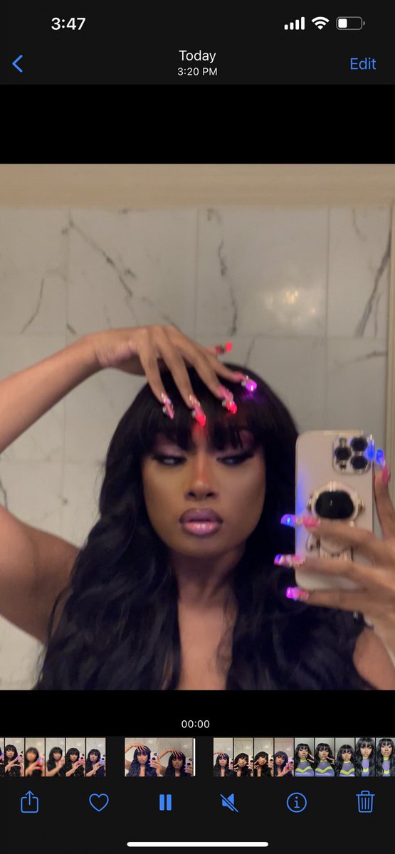theestallion's tweet photo. Light up $et ✨💖⚡️ https://t.co/u4x2K6giz7