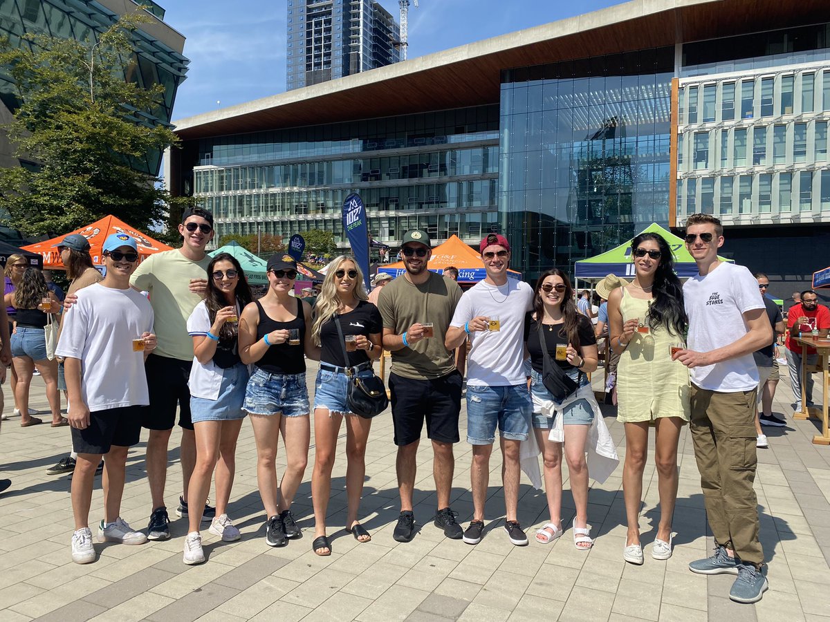 THEPEAK's tweet photo. #BattleoftheBrews is under way at Surrey Civic Plaza🍻 Help us determine this year’s best beer all in support of @Athletics4kids and @SFFCharitable! You still have time to join in on the local beers, food, and music! 

https://t.co/Y5faOfq0FW https://t.co/lyvA3ZkHZq
