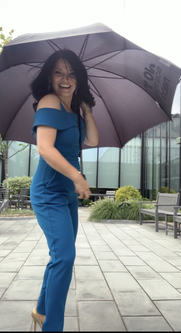 CecyDelCarmenTV's tweet image. What’s your  #RainDance?  Bailándole a la lluvia para que llegue.  💃🏻#ExtremeDrought #NewEngland #NeedRain @NBC10Boston @NECN @TelemundoCT @TelemundoNI