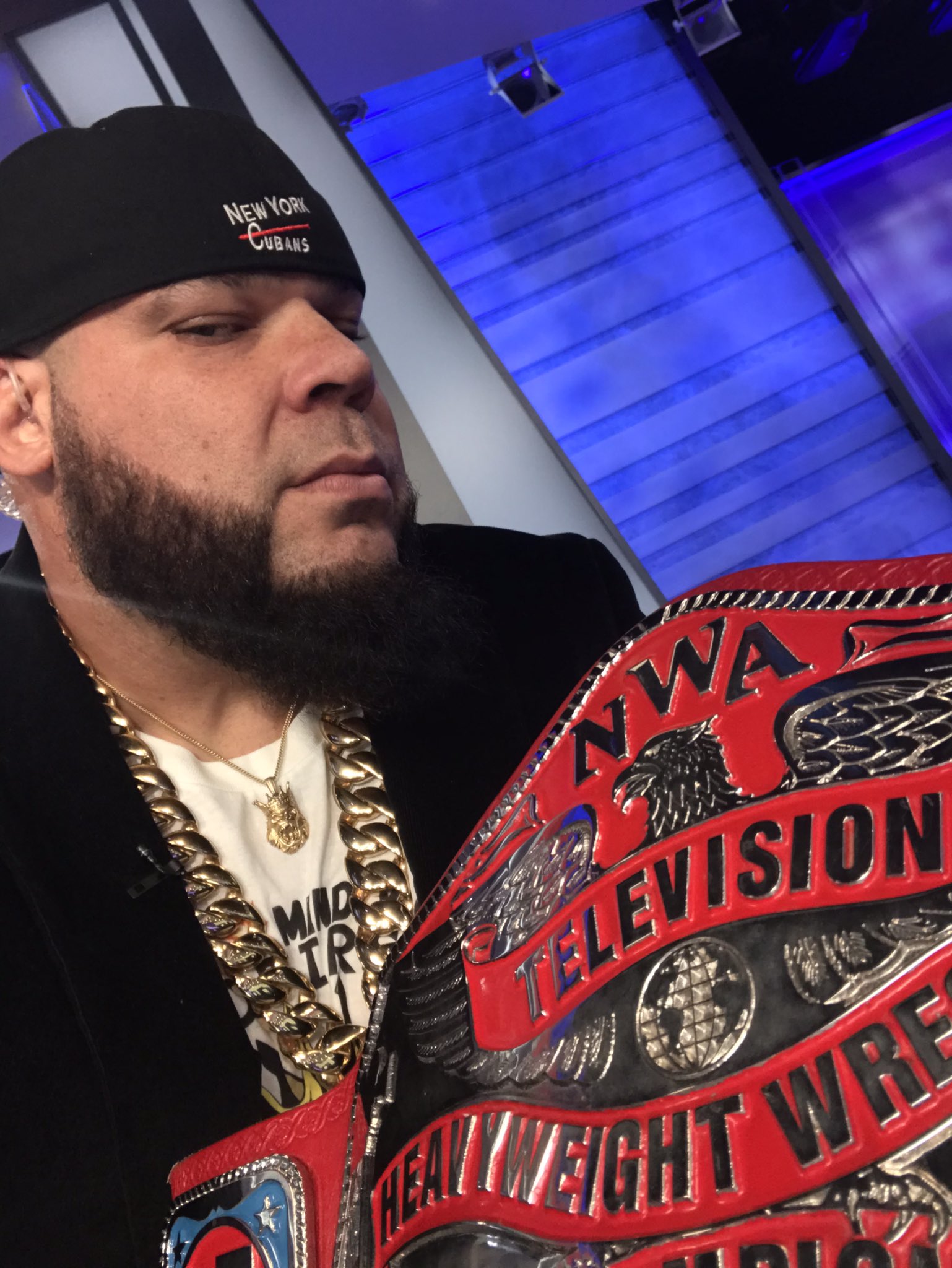 Experts React To Tyrus'S Controversial Hand Gesture - t3odynm