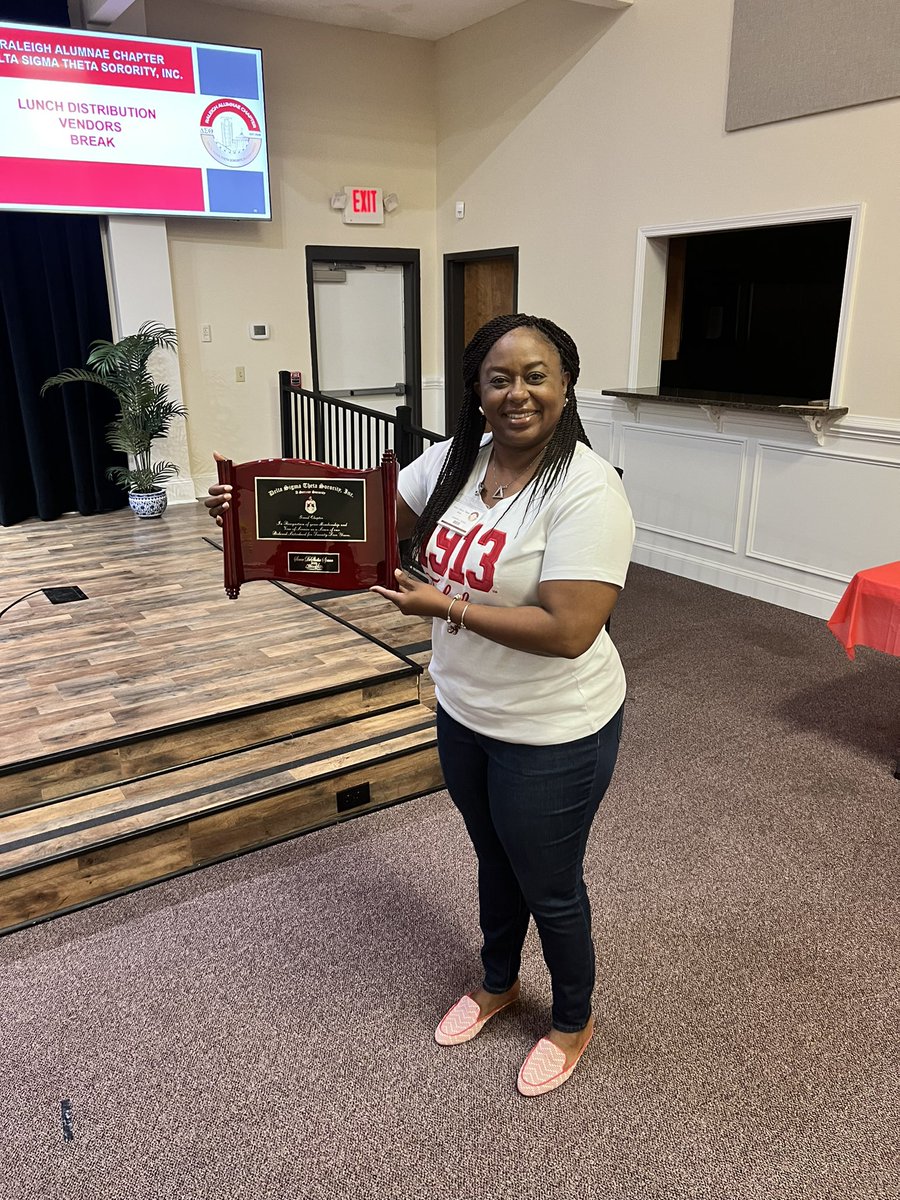 AP_JFJ's tweet photo. Today was a good day! Love You My Raleigh Alumnae Sorors♥️♥️!!! Congratulations on 25 Years in Delta DeShelia A. Spann!!!! #RaleighDST #2ndVP https://t.co/3CHddSgbZV