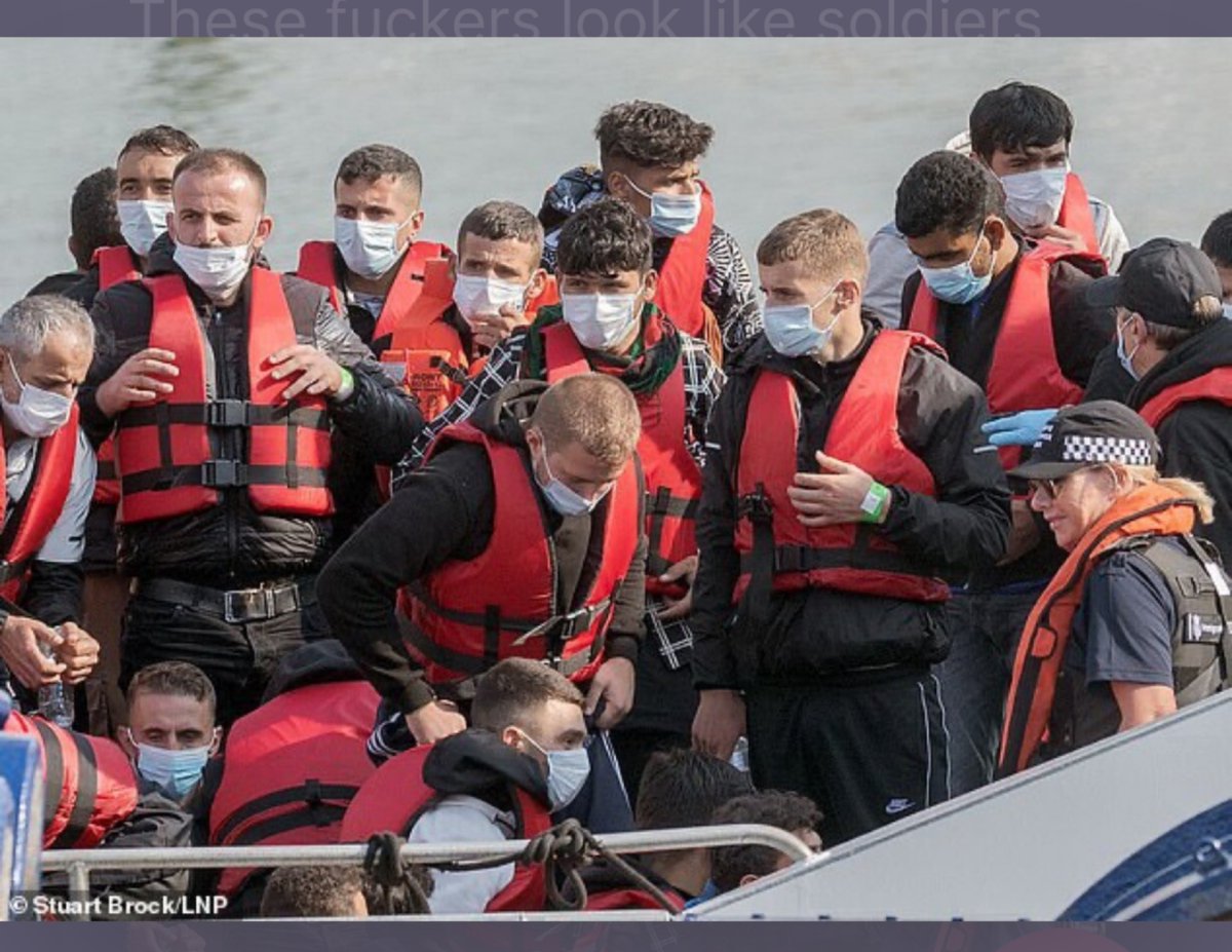 SammieJack3's tweet photo. They look like soldiers, military style haircuts. Don't look refugees to me.

An imported army? https://t.co/tQgaMgYLhw
