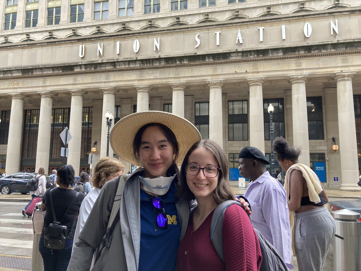 Stephanie C. tweet media