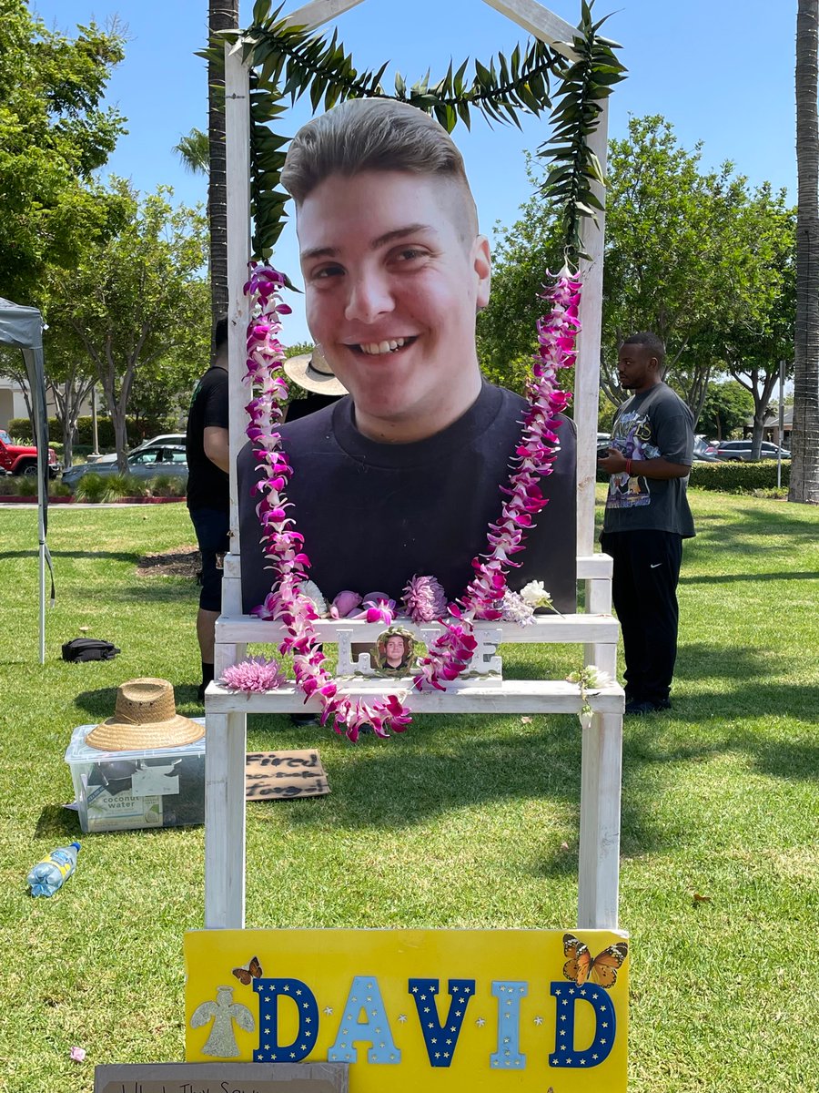 rojasjenrenee's tweet photo. David Sullivan should be with his family and friends today. Justice for #DavidSullivan killed by Buena Park PD. Justice for Caesar Cruz, Vincent Valenzuela, Christopher Okamoto, and so many more young lives stolen by police. https://t.co/hGh3Sm9Pk5