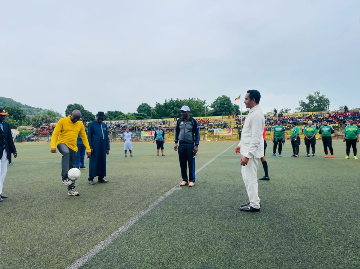 PresidenceMali's tweet image. Sous la présidence du ministre de la Jeunesse et des Sports, Chargé de l’Instruction Civique et de la Construction Citoyenne, M. Mossa Ag Attaher, a eu lieu, ce Samedi, le lancement de la super coupe Col Assimi Goita, au stade Mamadou Konaté de Bamako.