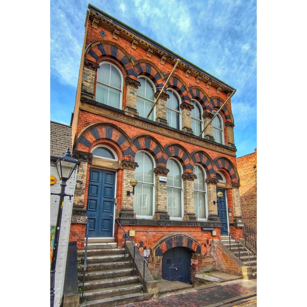 The former Parochial Office of Holy Trinity on Posterngate.

#hull #yorkshire #travel #architecture #mustbehull #lovehull