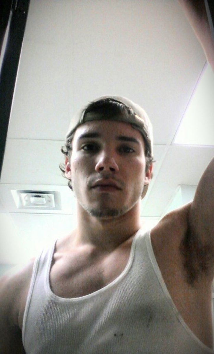 alphas_rule's tweet photo. Im probably gonna leave you in this shitty locker. Have fun with my dirty socks, jocks and sneakers. Ill be back in a couple days or longer😈 https://t.co/lmoJWDH3oX