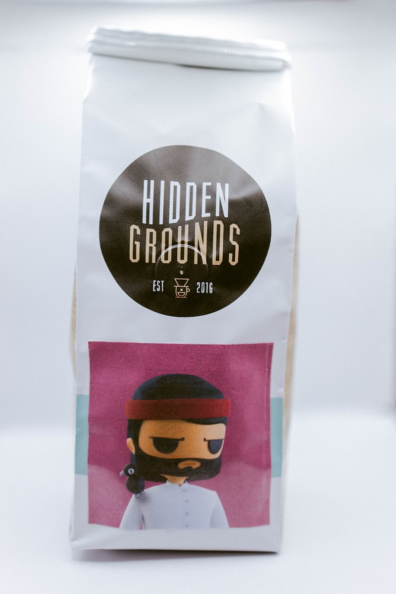 ChrisCoffee's tweet photo. In celebration of launching my coffee website and getting some of my NFTs on my bags I'm giving away 1 POTM and 1 GCG bag and I'm paying shipping! 
To Enter:
✅Like, RT, Follow
✅US only (for now)
✅Even if you don't win here's a 20% off code! "ilikenfts"

https://t.co/9wrbLs7cG8 https://t.co/uxGmNxyTLF