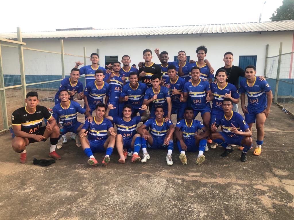 Mais uma vitória 💪💙💛

O tricolor estreou nas quartas de final com vitória por 2 a 1 sobre o Interporto fora de casa! A decisão da vaga nas semifinais do Tocantinense Sub 20 acontece no próximo sábado! 

⚽️ Miller
⚽️ contra
