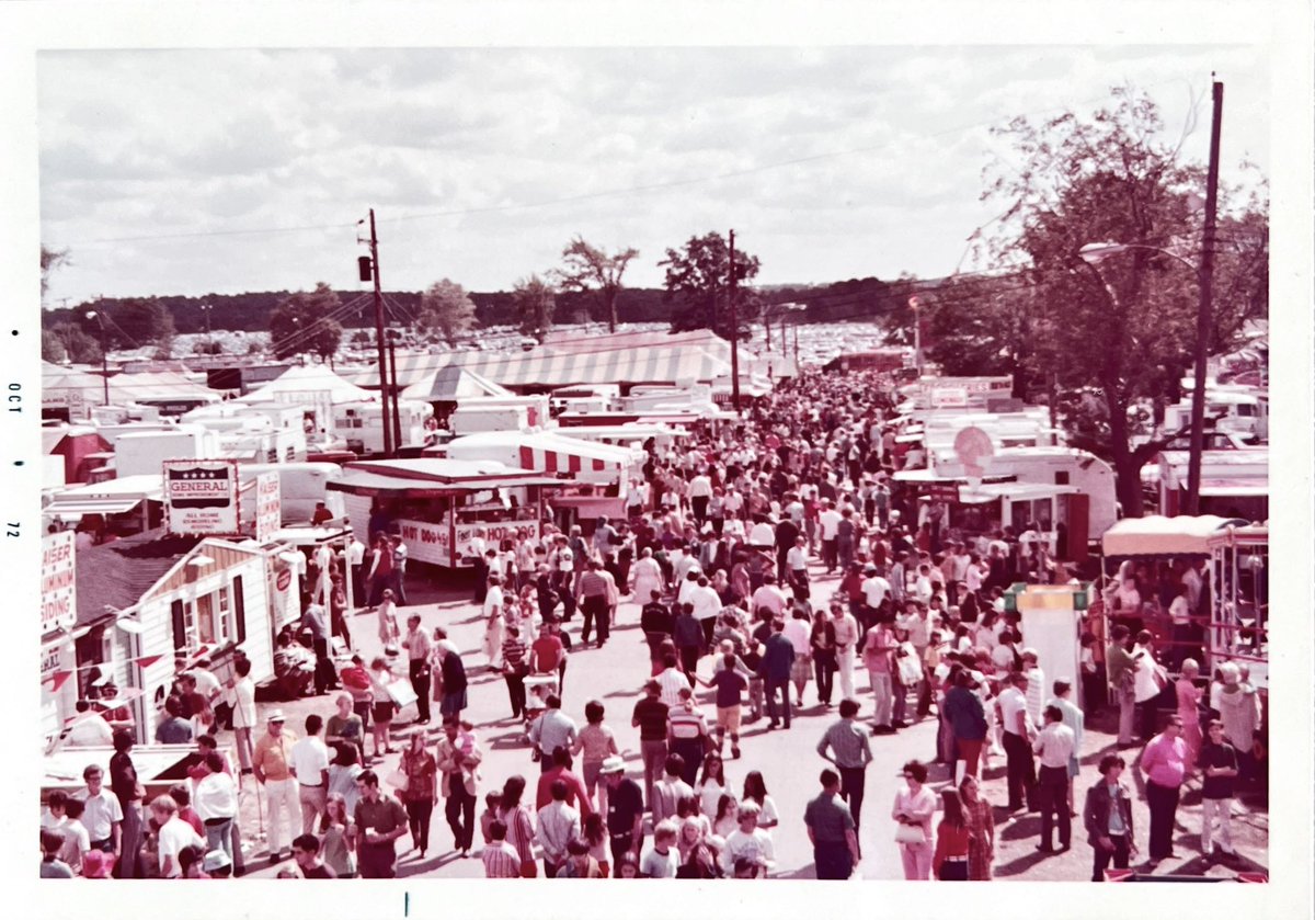 HowardPincham's tweet photo. Hey @CanfieldFair, my dad took this pic from a ski lift that traversed the fairgrounds Labor Day weekend 1972. I thought that a 50 year old picture would excite your fans. https://t.co/usRIgYirBb