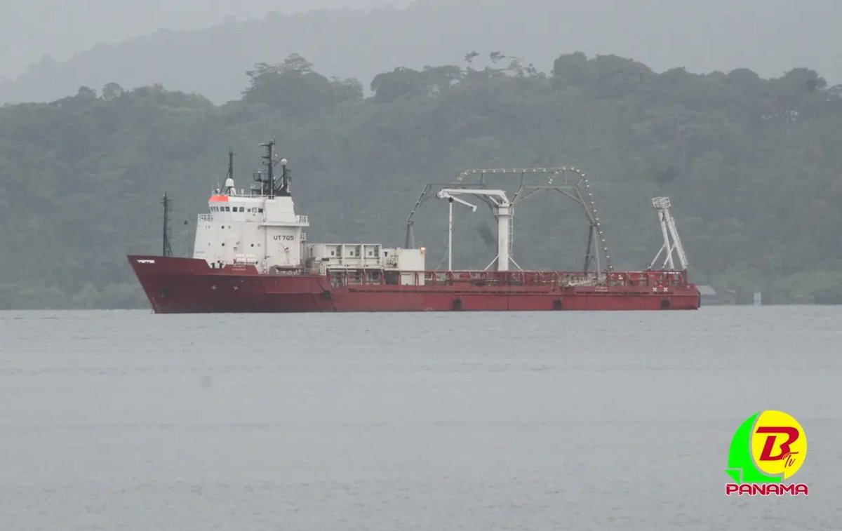 Panapro1's tweet photo. Arribo a Bocas del Toro el Barco Cablero Atlantis Discovery de la empresa @Maritech_group, el cual transporta en su interior, y realizara la instalación del juego de cables submarinos de 22Km - 2 lineas, que conectara Isla Colón con Almirante.
 #BTVPANAMA #BocasdelToro https://t.co/CMWYPuUcTP