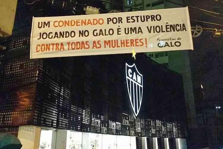 leandro31082959's tweet photo. @Atletico Uaiiiiiii ...
Não era o ESTUPRADOR que era a salvação da lavoura ??? 🤔
Esse é o Atlético MG que todos conhecem !!!
ANORMAL é esse aqui ... 👉👉👉 1971 , 2013 , 2014 , 2021 , 2021 . #Pequenos https://t.co/QR53E8HfnT
