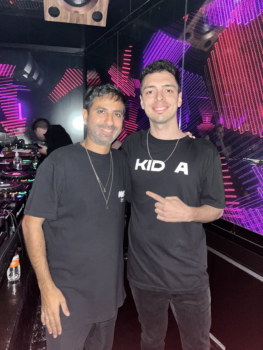 ezeqariasmusic's tweet photo. Was great to finally meet @djguyj 
Amazing night in Sao Paulo 🇧🇷 
@dedgesp https://t.co/c2qt584gdG