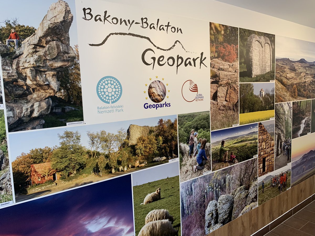 TromlerMiklos's tweet photo. Je voudrais que vous connaissiez et profitiez Tous de notre magnifique pays, la #Hongrie 👉 voici le lac des caves de #Tapolca où vous pouvez se balader en zodiaque tout en faisant connaissance avec l’histoire de cave… @visit_hungary https://t.co/xmaQbqcANY