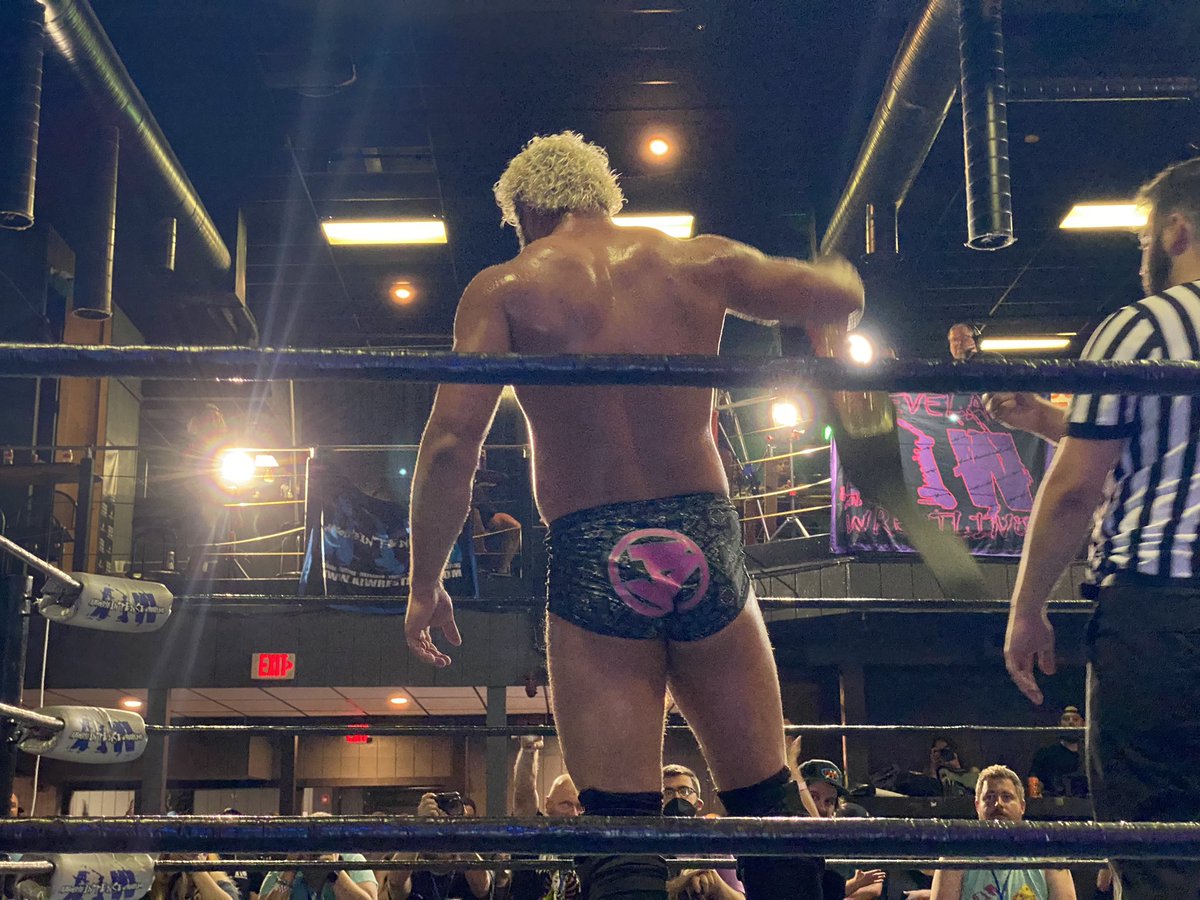 WrestlingCheers's tweet photo. #AIWFresh @JoshuaBishop_ pins @SamHHolloway for the win. https://t.co/7lpKo11Mc4