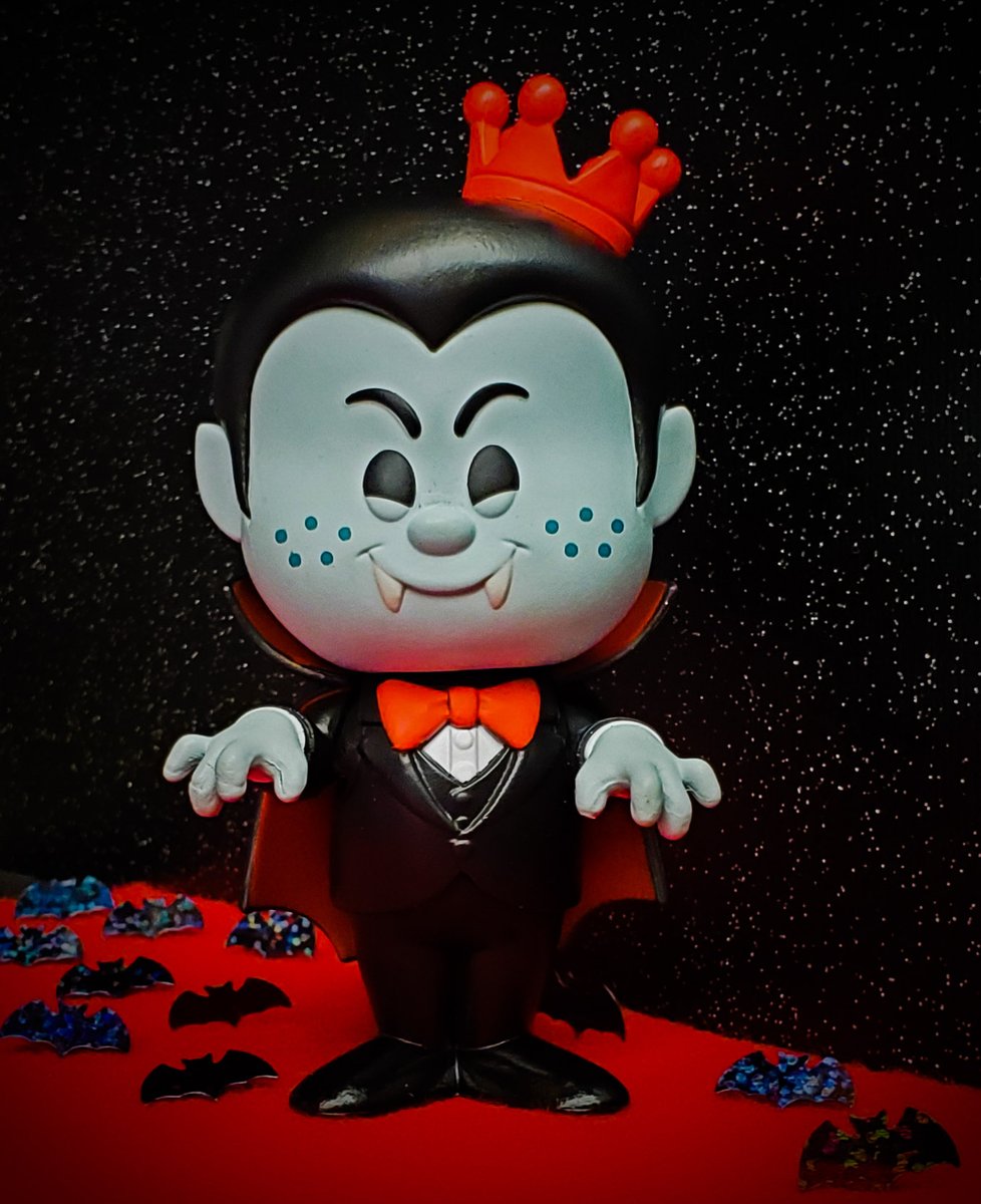 25judy01's tweet image. #FunkoPhotoADayChallenge 
#FreddyFunko
Vampire Freddy takes the Red Carpet for #FunKon2022 #FunkoSODASaturday #FunkoSODA
#Funko #FunkoFamily
@OriginalFunko 
@brianmariotti