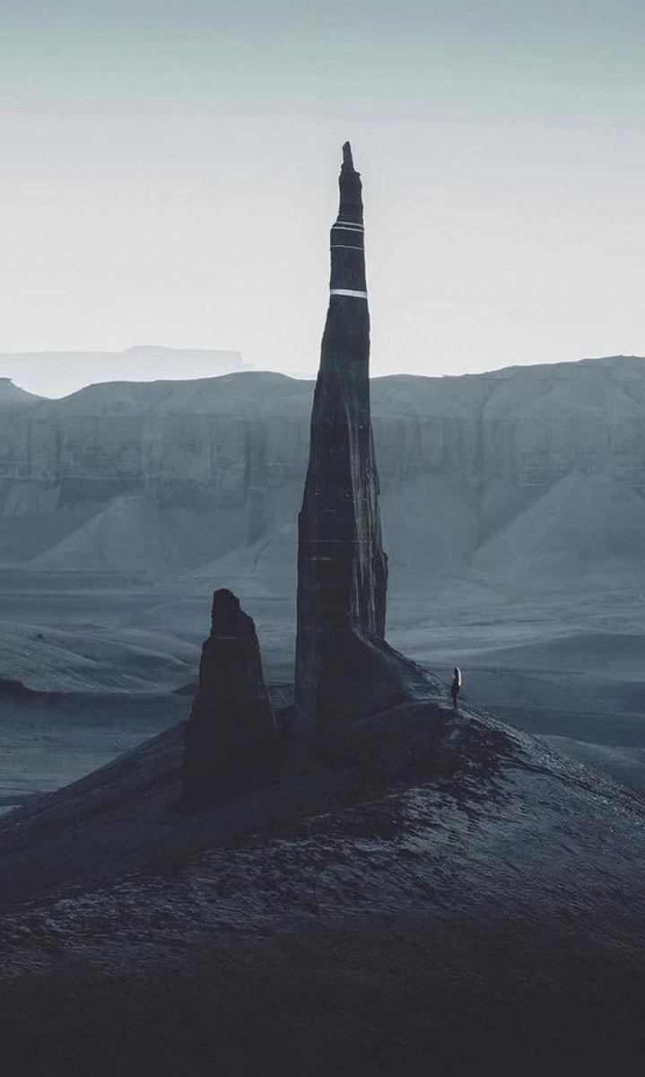 uberplanet's tweet image. The Spire, Hanksville, Utah 🇺🇸 #Utah