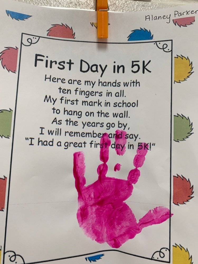 HoneaPathElem's tweet photo. A Peek at Our Week! We had a fantastic first week of school. #StingerStrong https://t.co/ELwAtzvfm6