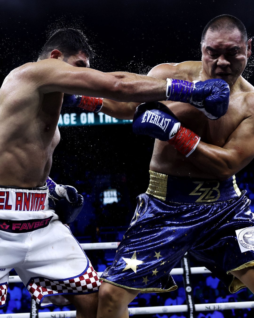DAZN Boxing on Twitter: "Here come the Championship rounds... SOMEHOW ...