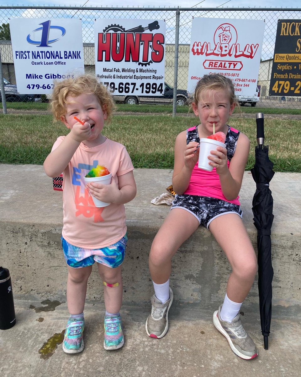 First Day of play for Alma Youth League Football is happening today! So fun to watch! 
(And way too hot!) <a href="/Alma_fball/">Alma Airedale Football</a>