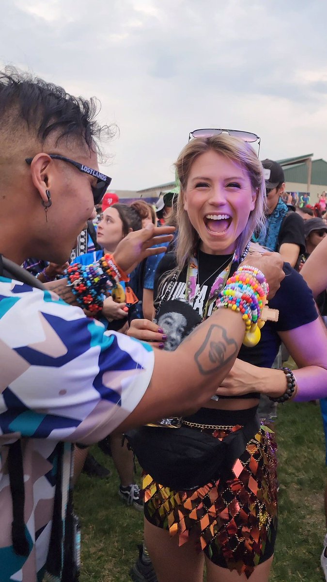 Mymy04's tweet photo. This will forever be my favorite Bass Canyon moment ever.. and it was only day 1. @livornooo https://t.co/023l6e8XRY