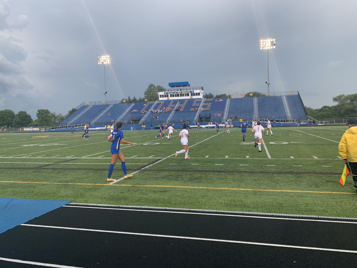 clubohionorth's tweet photo. π¨OUFC SELECT U12G had fun today supporting @olentangywsoc22 as Ball Girls. Braves win 7-0 over Berea! β½οΈπ₯ #WeAreOUFC #OneClubOneCommunity #AttitudeAndEffort #CharacterCommitmentCommunity https://t.co/YO1AZb03v4