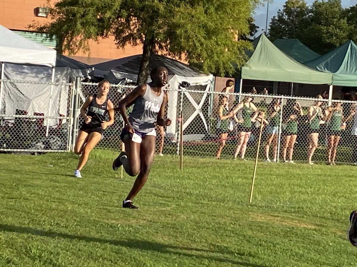 RPHS_GirlsXC's tweet photo. Great run!! # 🏃‍♀️ Annette🏅4th 🏃‍♀️Sadie🏅13th🏃🏾‍♀️@Marya47911180🏅16th. #progression #runasone ⁦@RPHS_Panthers⁩ ⁦@RGAPMobileLive⁩ ⁦@FBISDAthletics⁩ https://t.co/N8fJmPAwEL