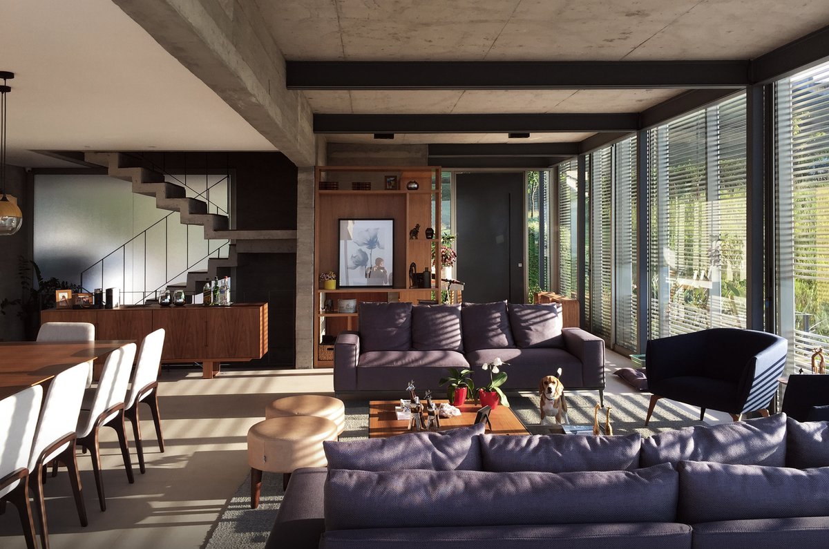 Sunlight plays a big role in this living space's visual appeal. #homelove #interiors  cpix.me/a/151237119